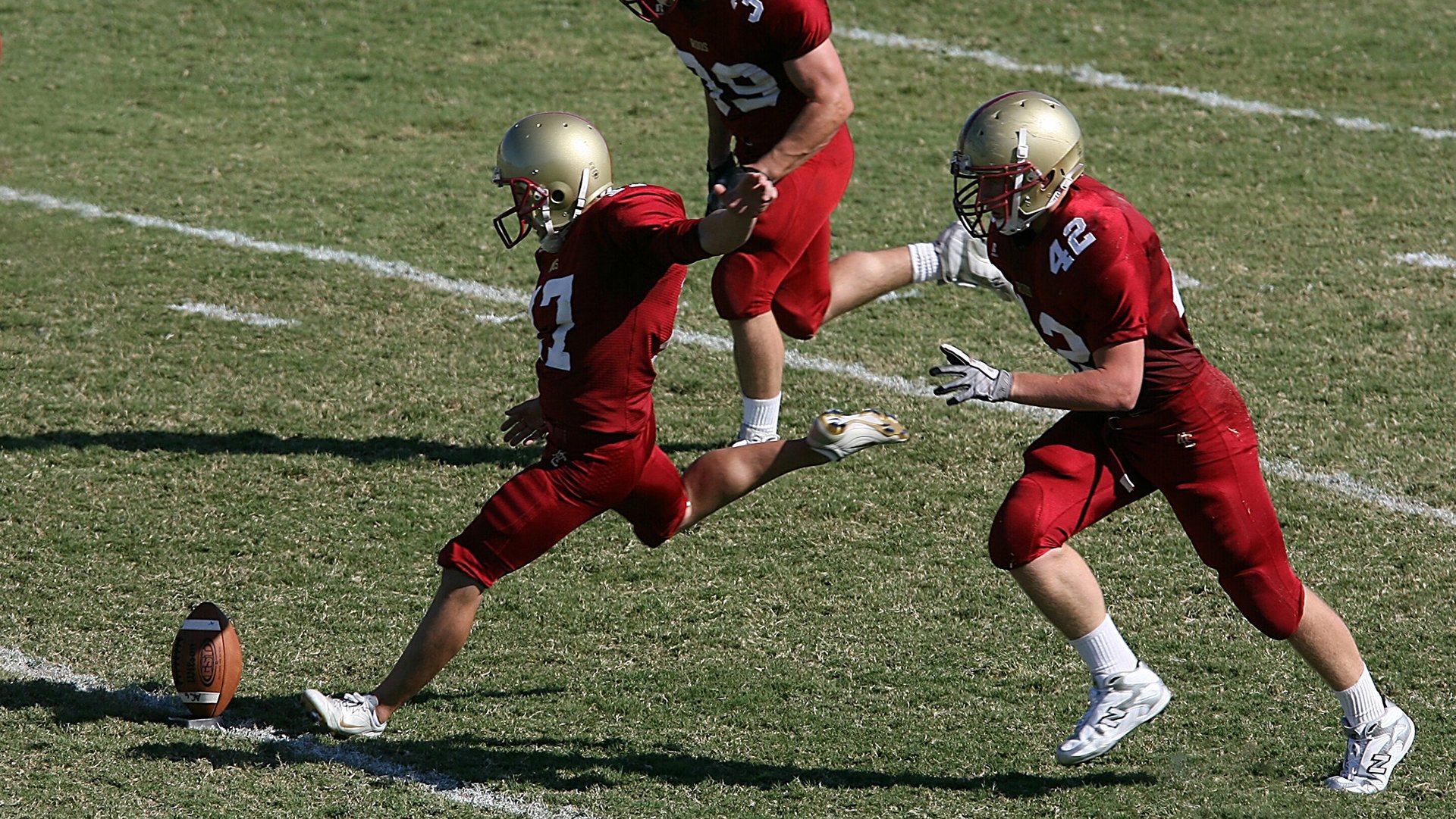 《《英雄联盟》新赛季上线，英雄“寒冰”全面加强》，英雄联盟寒冰新装备